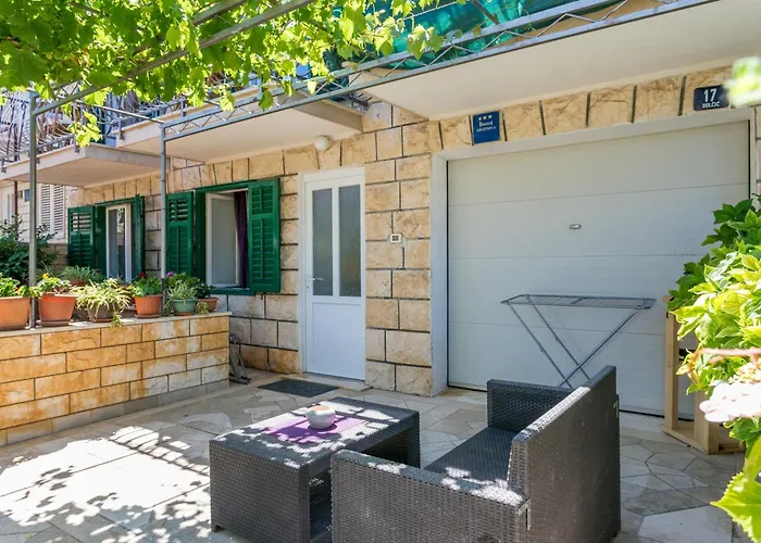 Gasthof Double 5658d Supetar